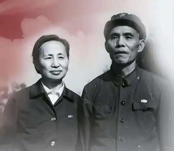 1985年4月，开国中将韦杰（时任中顾委委员）返乡考察。东兰县领导为他准备了八菜