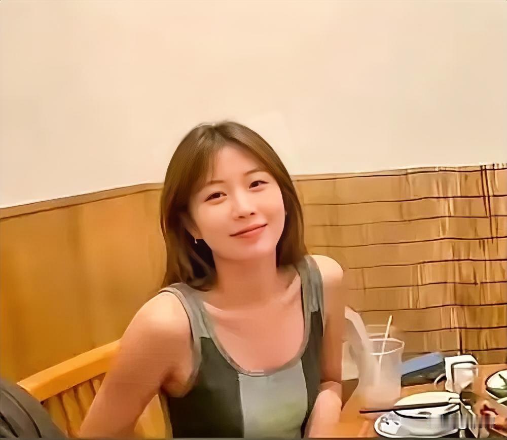一个个郎才女貌，内心为何如此黑暗？

这四个年轻人，吃完了427块的火锅，居然以