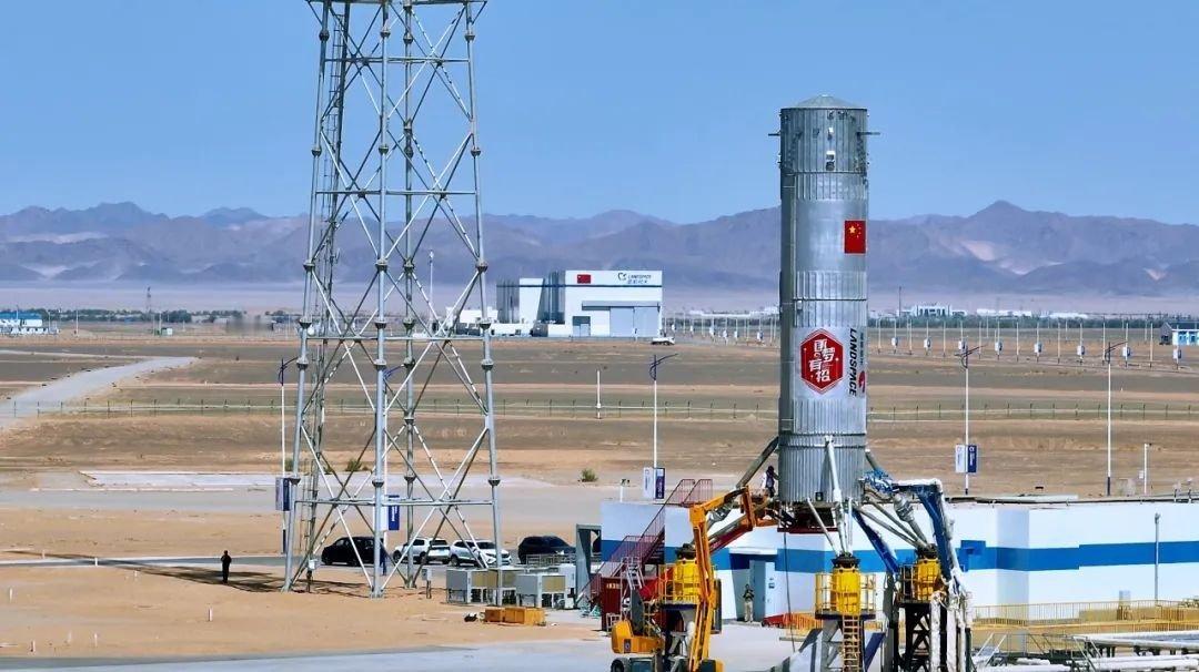 【现场图像】朱雀三号VTVL-1可重复使用垂直起降回收试验箭十公里级飞行试验是国