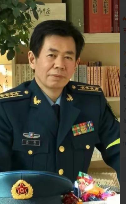 中国著名军事专家戴旭说:我们现在面对外部的各种挑衅，如果在不采用伟人毛主席对外敌