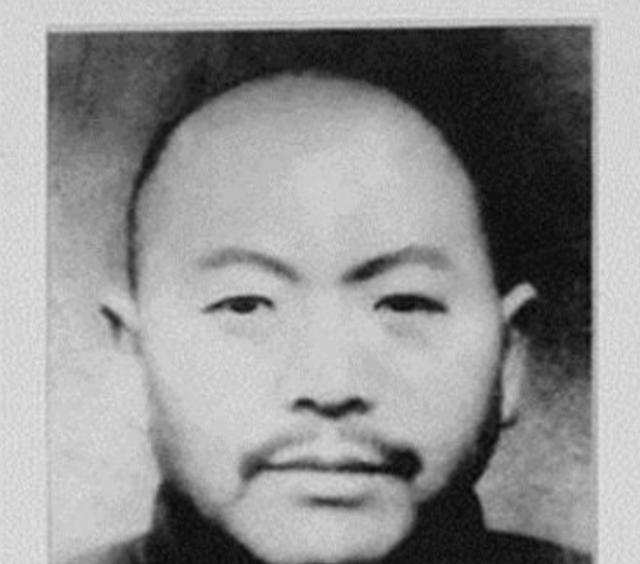 1951年，大汉奸黄标被判死刑，到了刑场，黄标却很不甘心，我每个月给新四军送了2