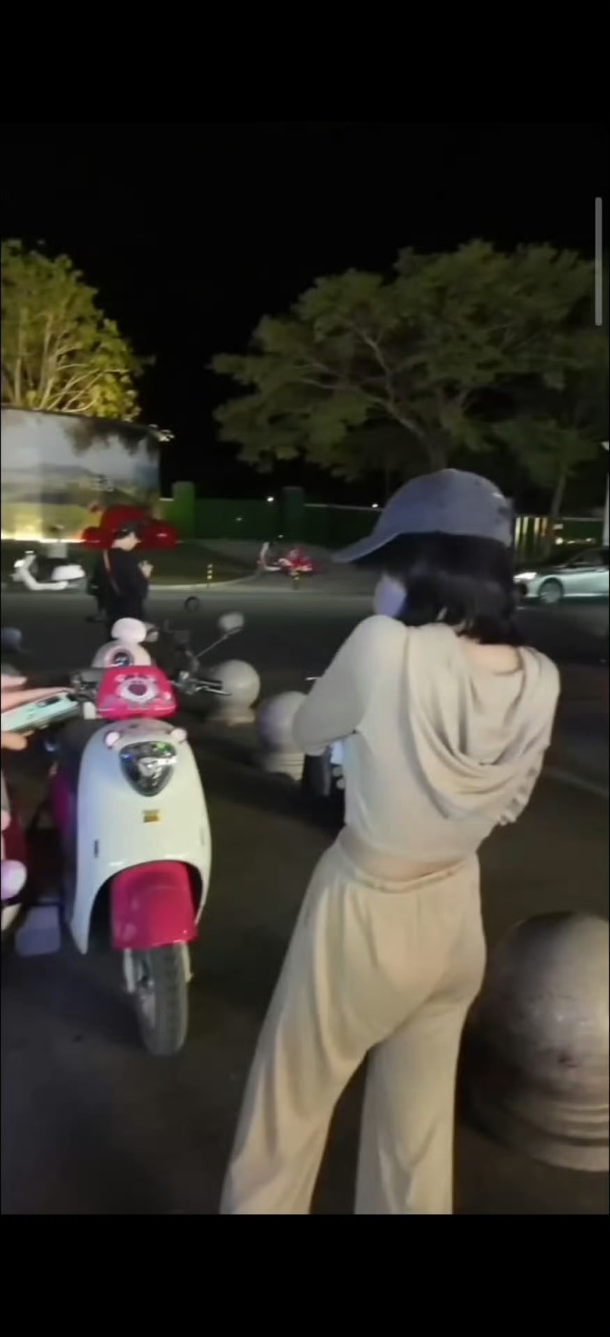 刚回家就被戳心窝窝，沉醉在姐姐的温柔乡里走不出来，嘿嘿嘿~