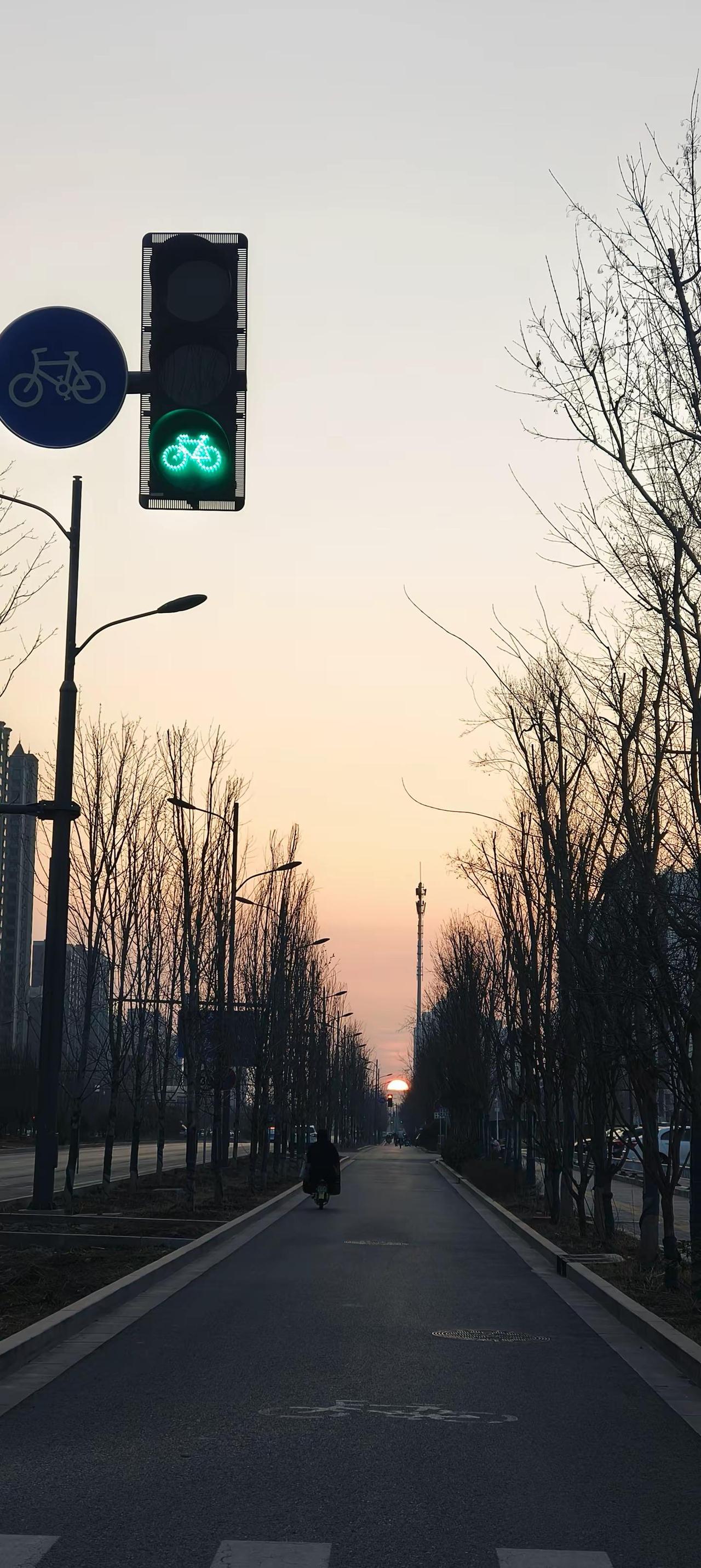 今天早晨的日出被我捕捉到了。