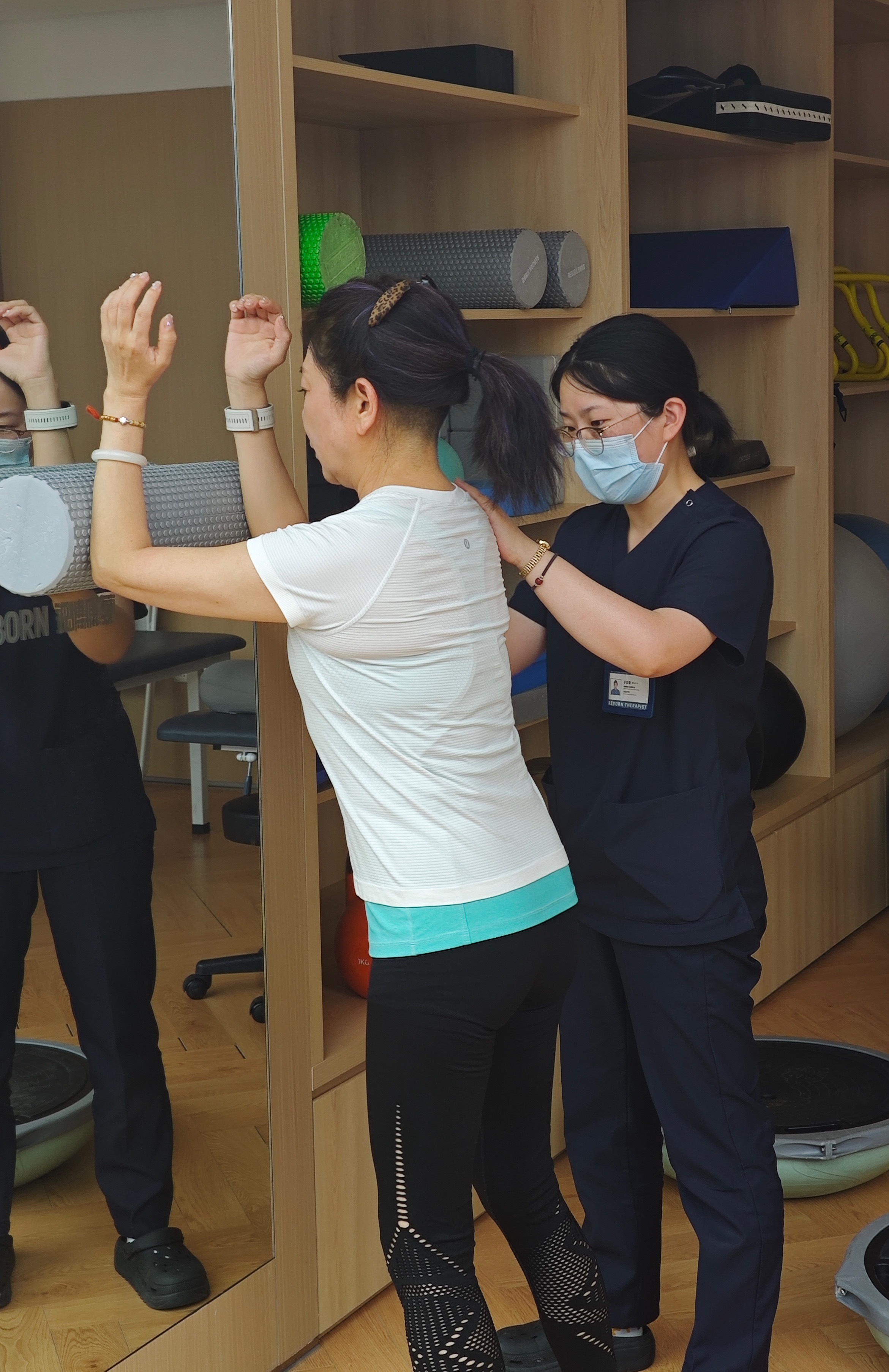 记录一波我们北京国贸店的日常——不得不说，崔老师笑的太开心了锐博康复 北京锐博运