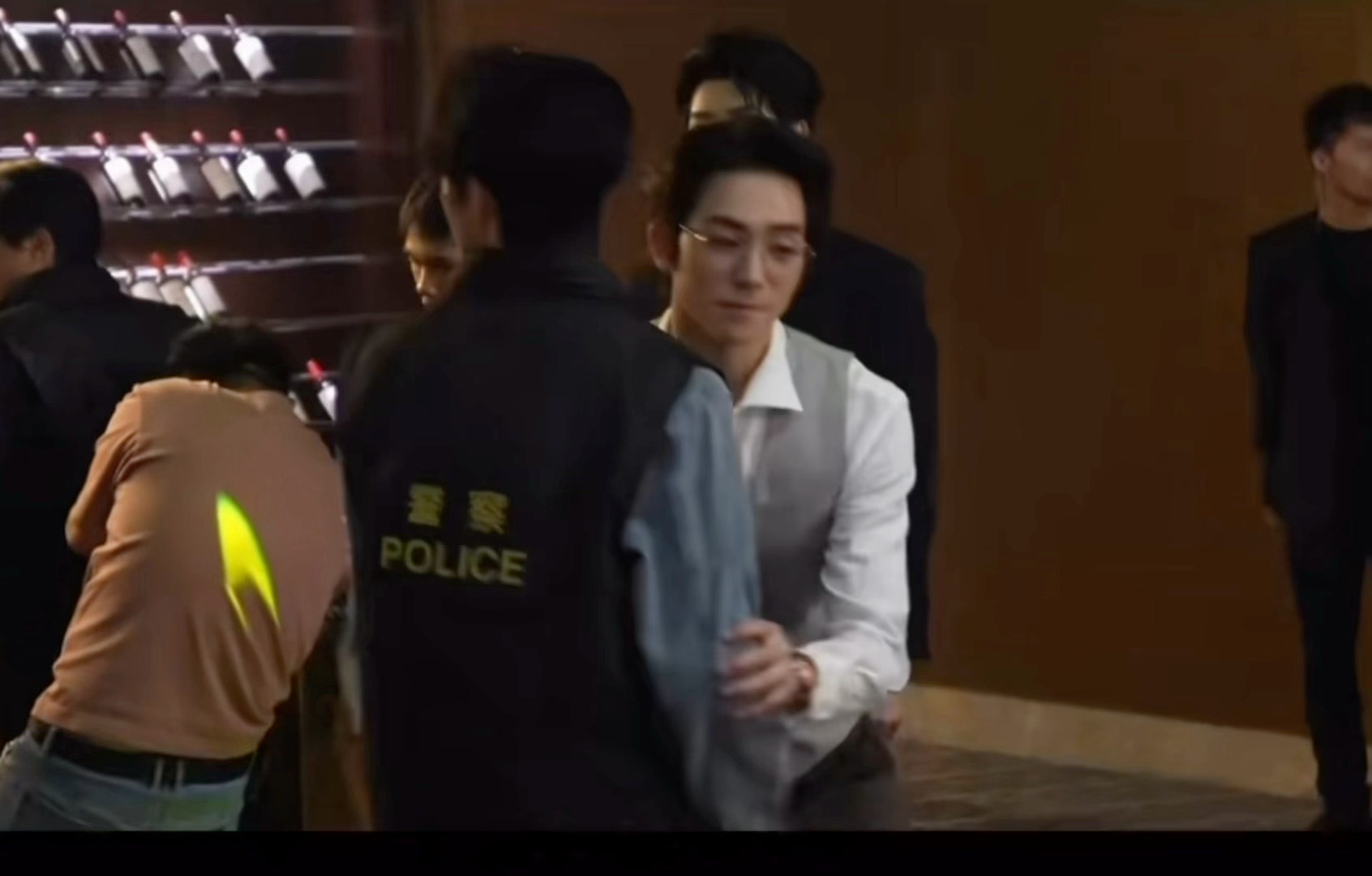 LeoKing  就这样哄妈咪。没事没事没事 