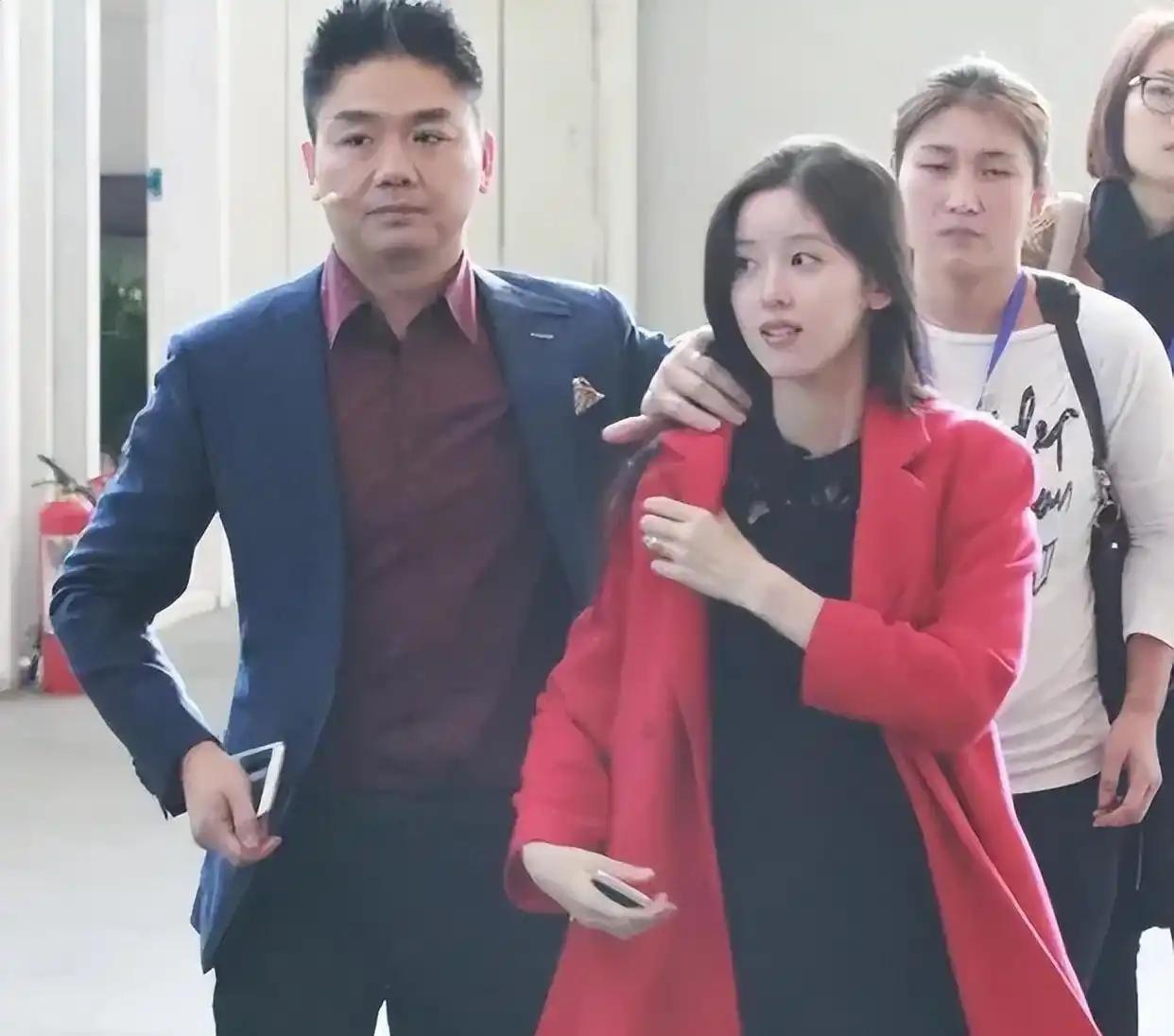 近日，一家名为“宿迁天强企业管理有限公司”的新企业悄然成立。该公司由刘强东和章泽