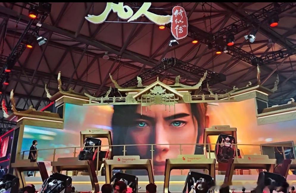 集你所爱 每年奔赴ChinaJoy都是为了奔赴一场属于游戏与二次元的热爱盛宴。今
