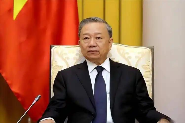 [月亮]东亚格局要变天了，越南这一步，走得太狠、太清醒了！


就在特朗普被中东