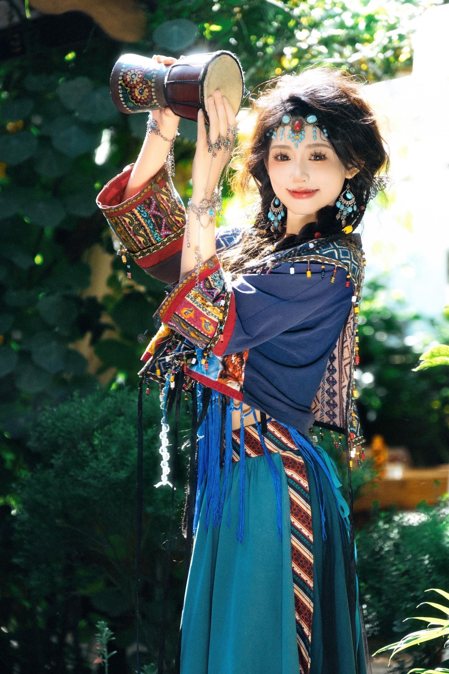 后悔没早点来丽江拍杨超越同款苗疆少女 真的太绝了啊