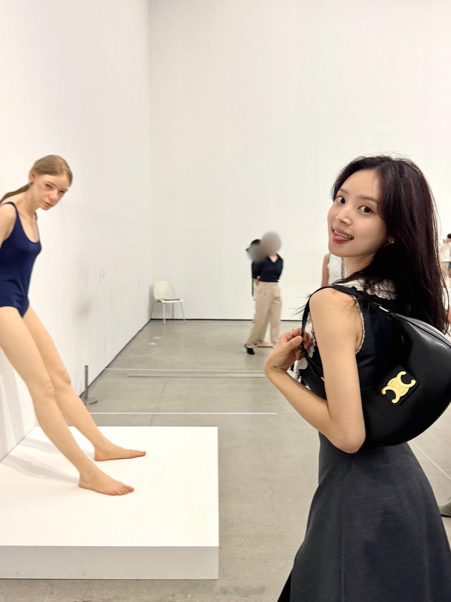 周末北村一日游甜妹金智英 ​​​
