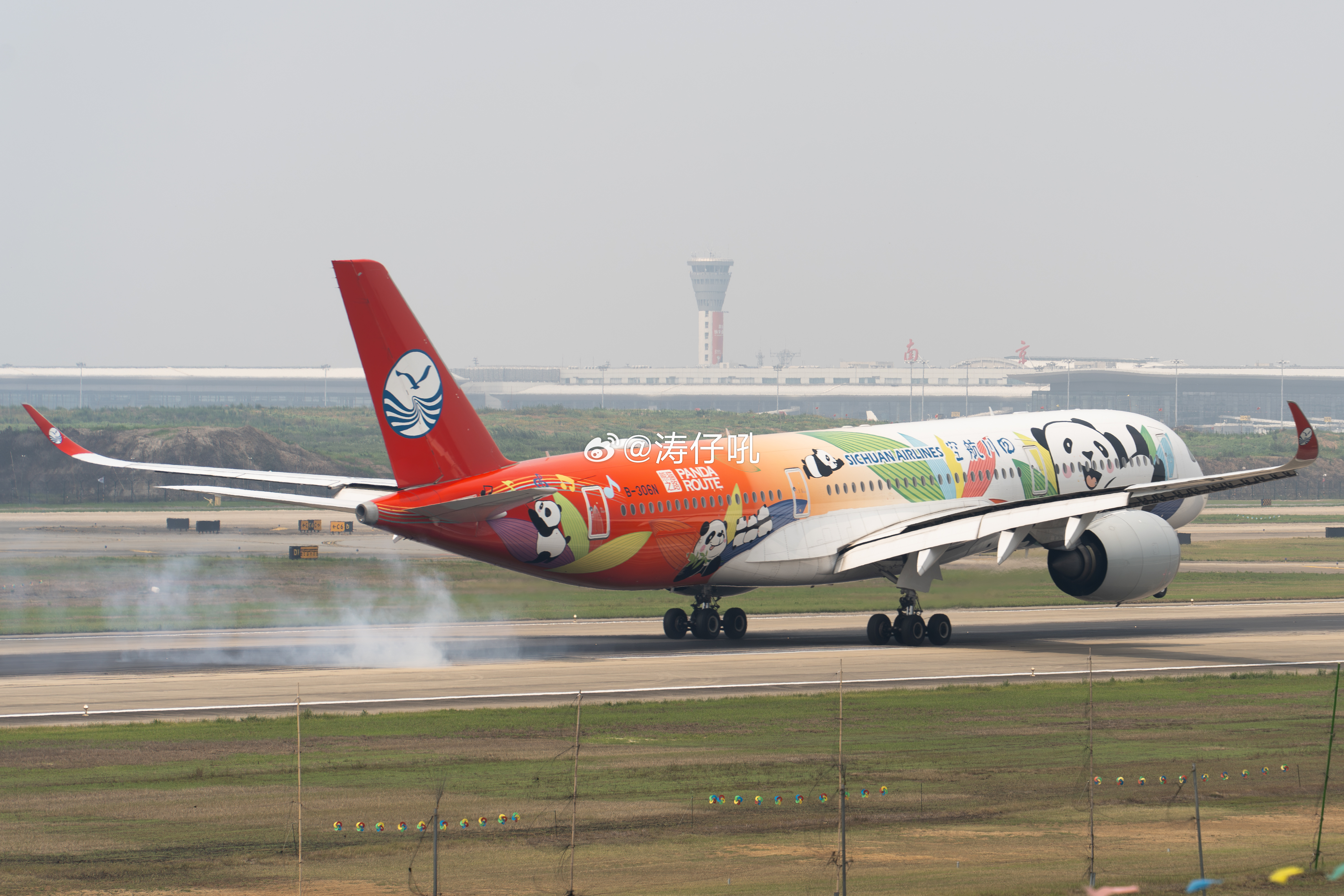 深夜闲聊：7月上半月A350利用率干到了14.1小时/天，登顶全国宽体机队利用率