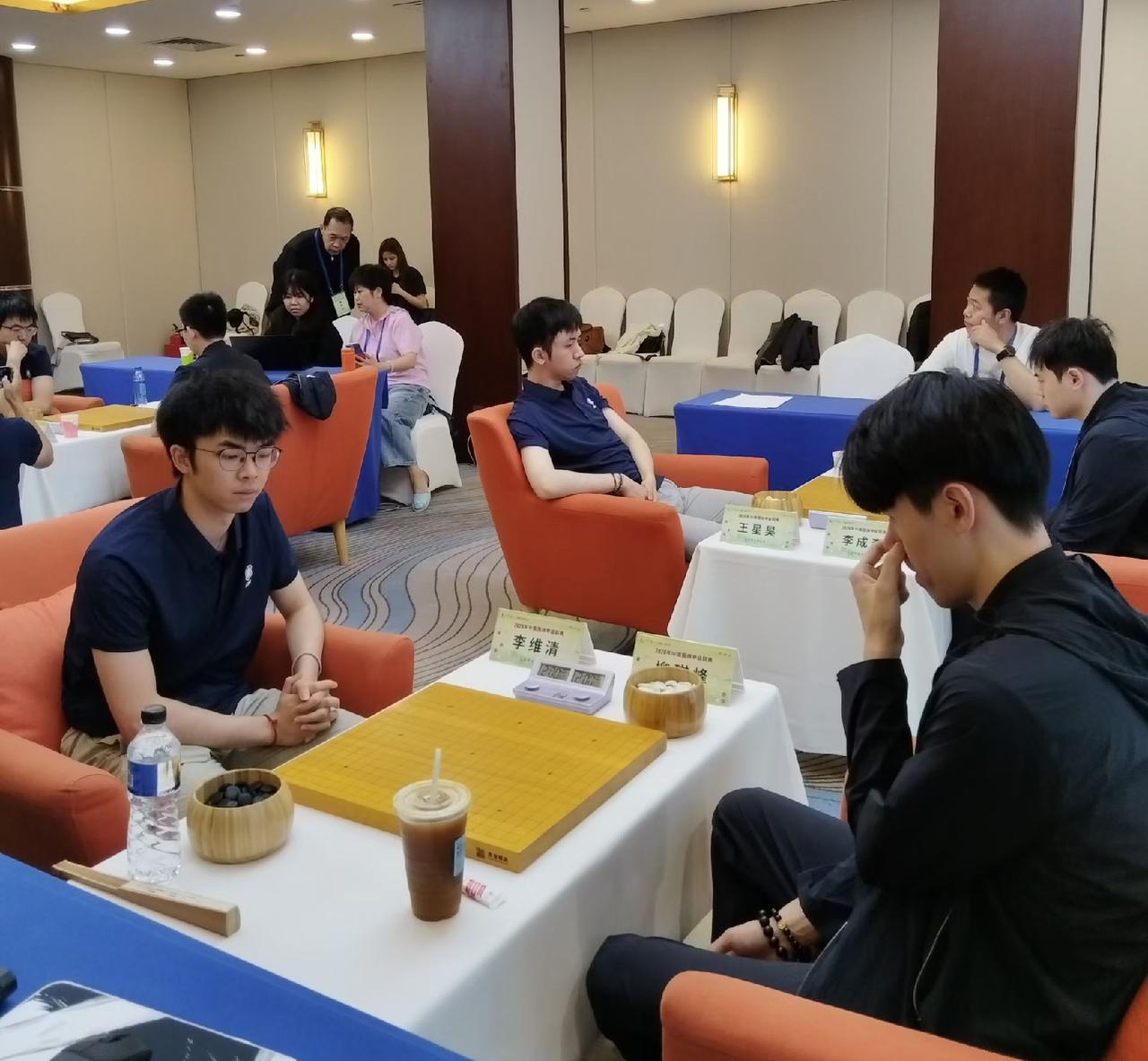 围甲联赛~冷门荟萃
四轮战罢~强队运强


第28届中国围甲联赛常规赛第4轮的比