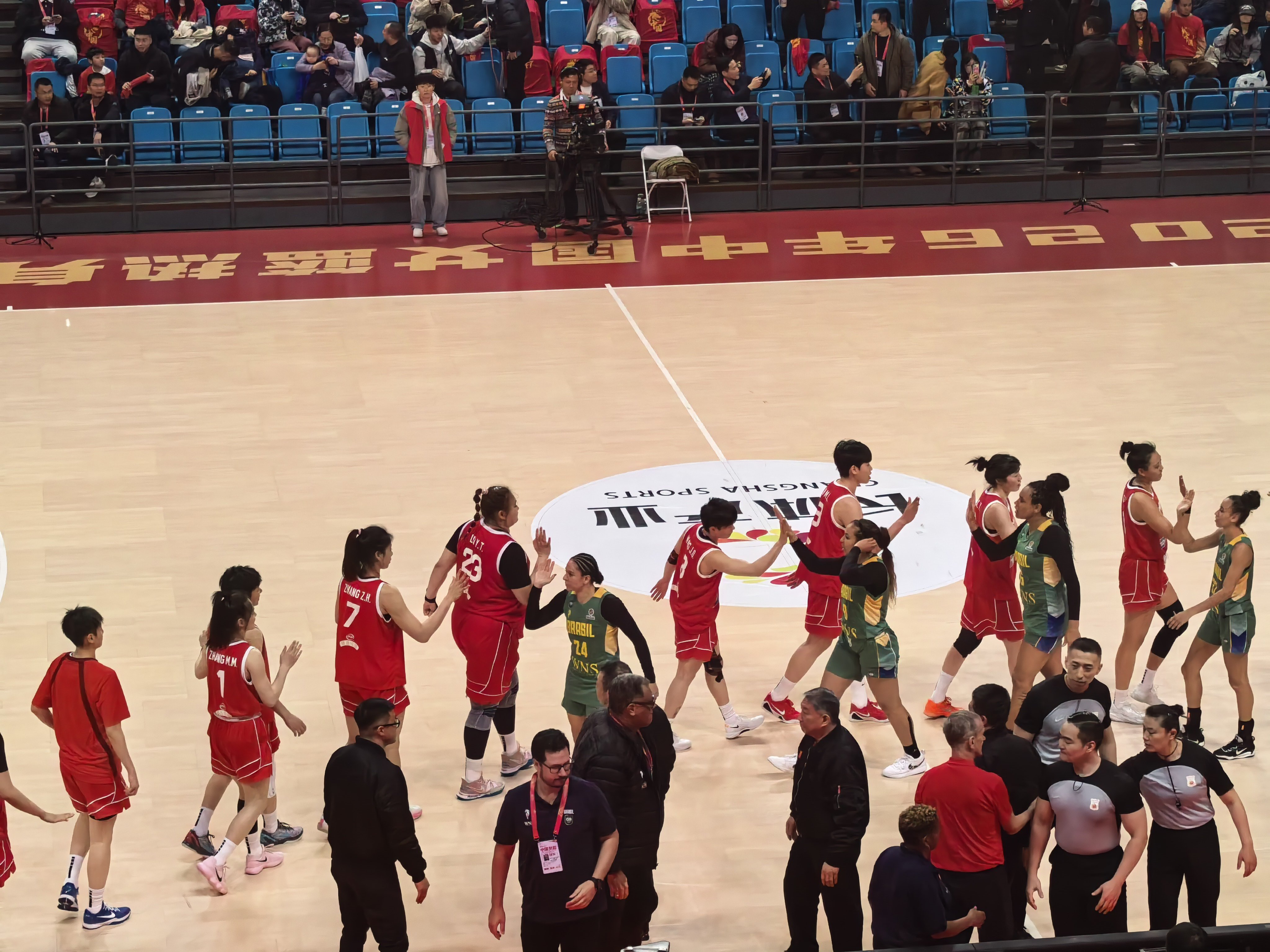 结果还是不错的，期待下一场～～中国女篮vs巴西女篮