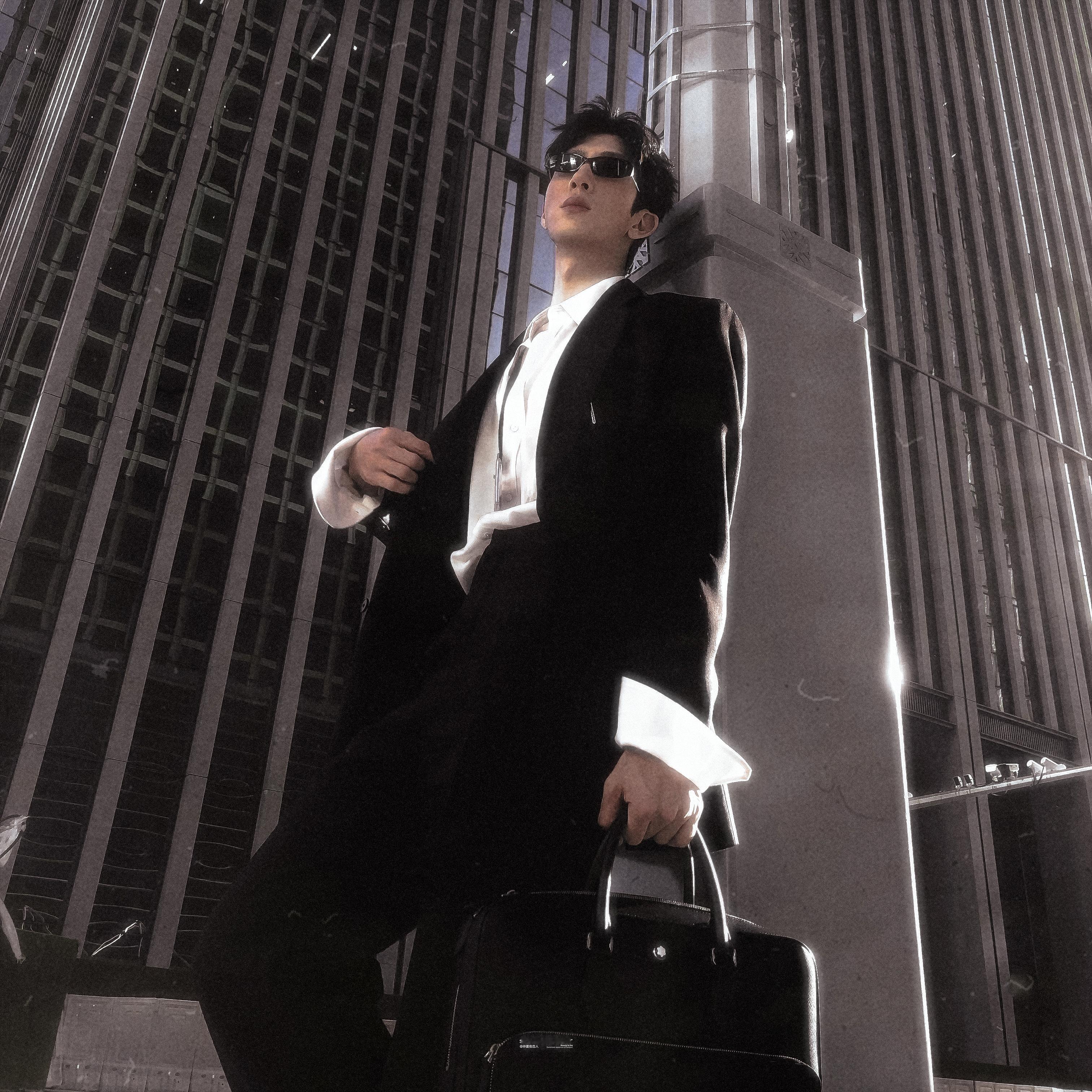 倍儿有腔调的男人井柏然.- 