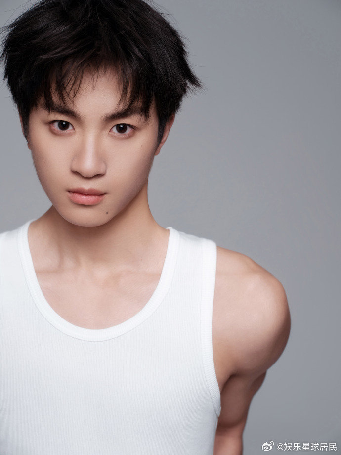 奋斗吧人生 节目高光选手预定！陈曦然演技灵气十足，互动自然有梗， 奋斗吧人生演员