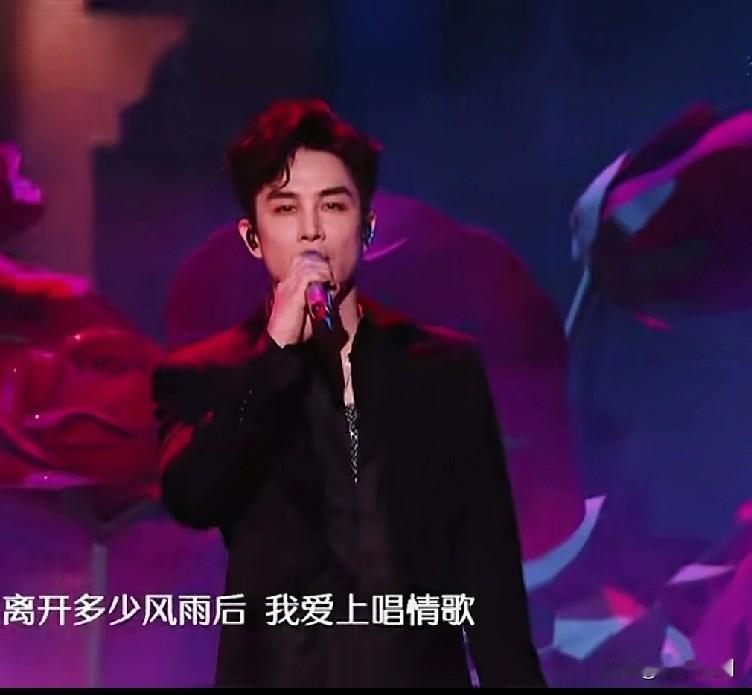 喜欢戚薇和李承铉的是不是现在都30+
了
对他们俩的影视剧还停留在
戚薇《夏家三