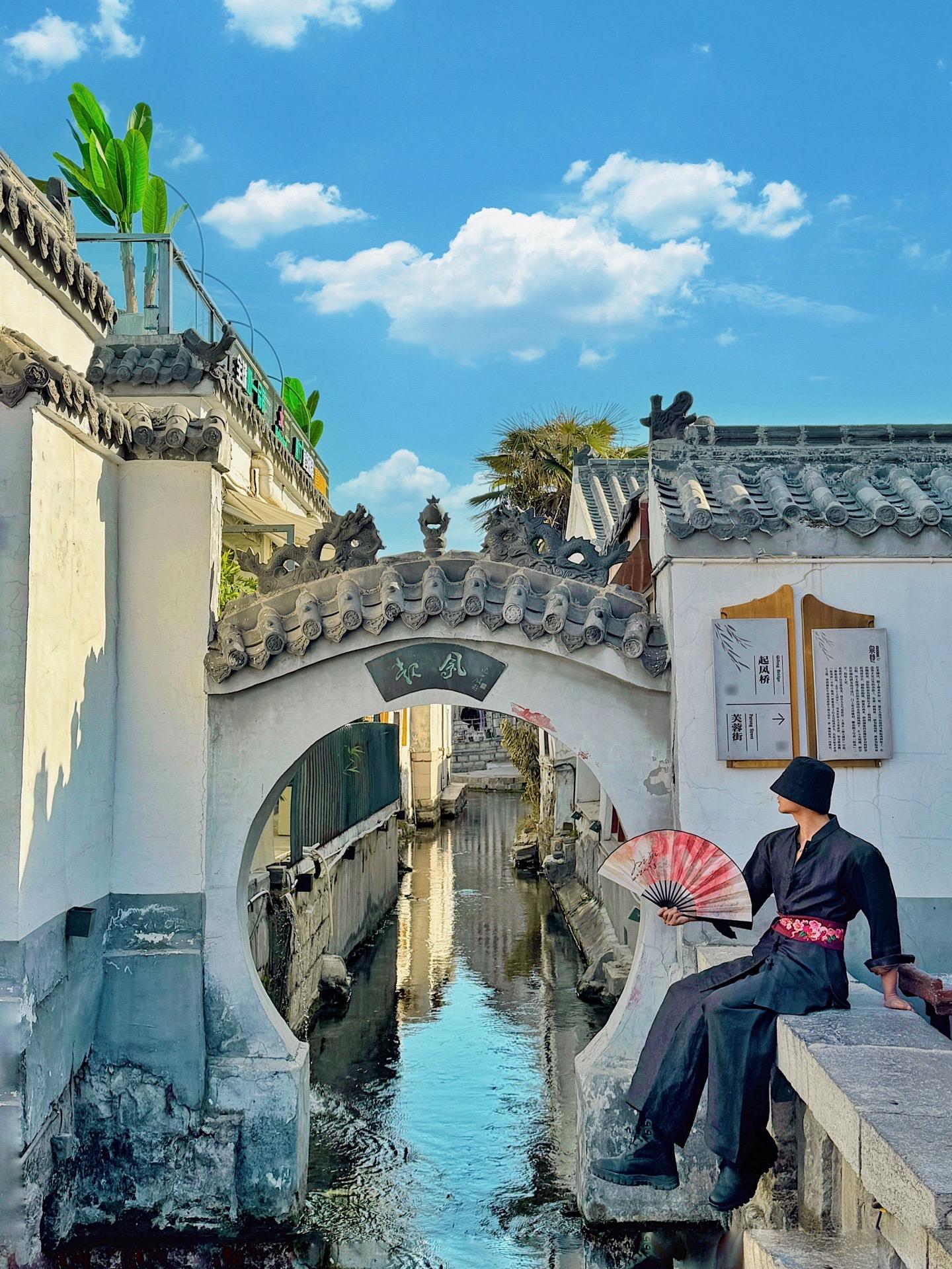 我夸济南一万遍🌿不及你来看一眼。春日的济南🌿 是一幅流淌着泉水的画...