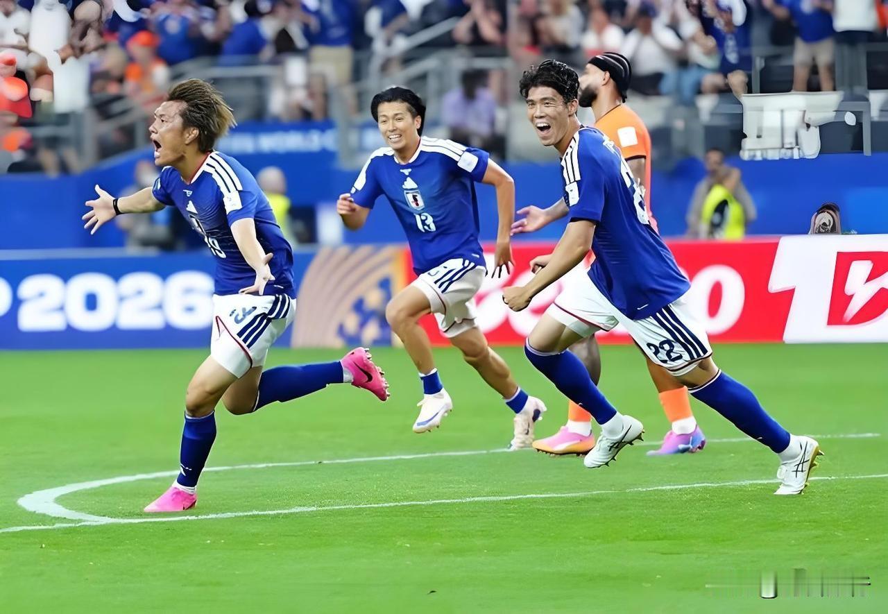 日本队冲击四强不是梦！很多人说日本足球队到头了，还四强，你这是痴人说梦。

也许