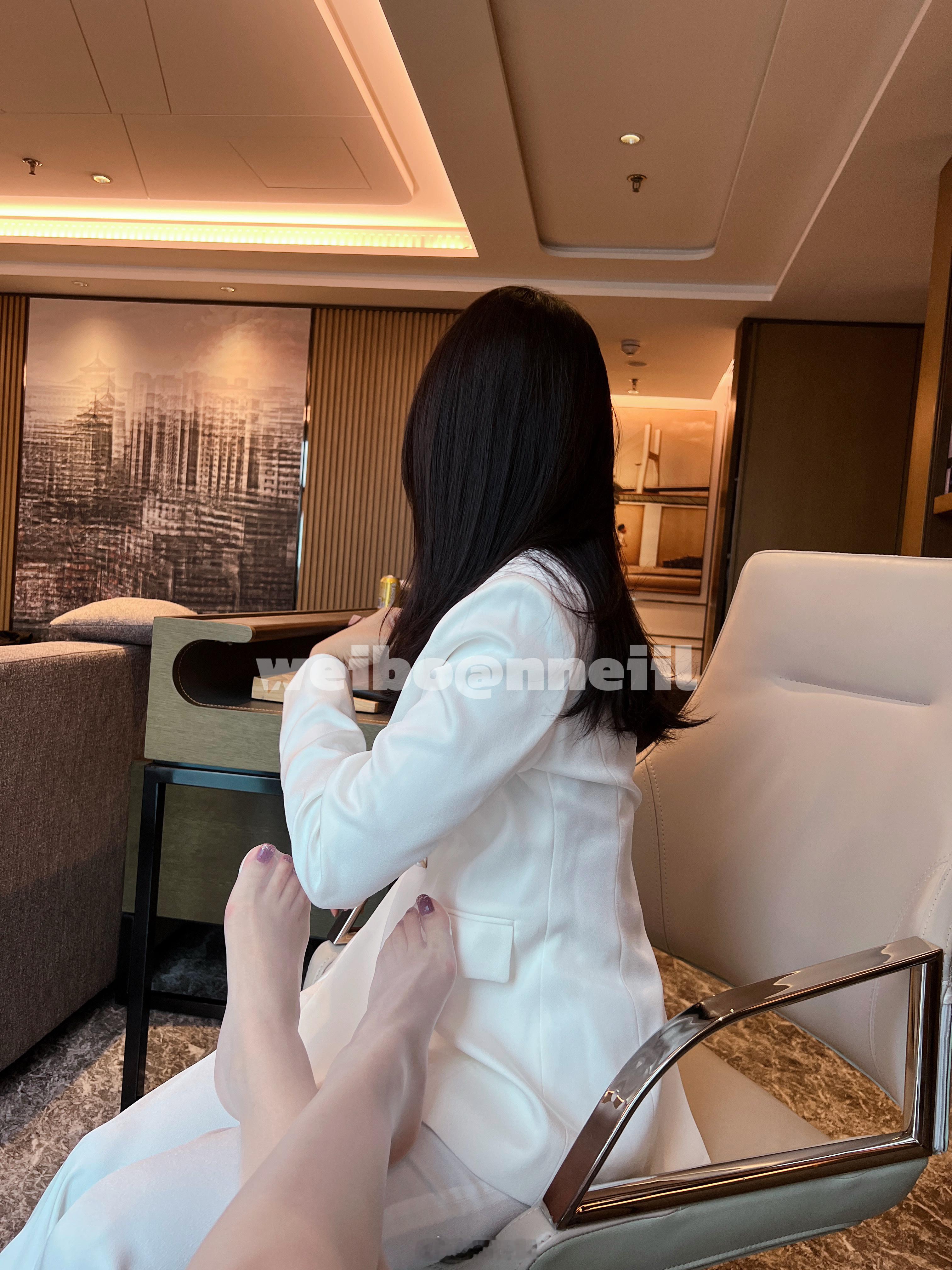 拥有一个长腿姐姐是一种什么体验 南京