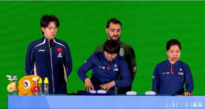 王楚钦为亚洲杯女单抽签 2026乒乓球海口亚洲杯第一阶段小组赛抽签仪式进行，王楚