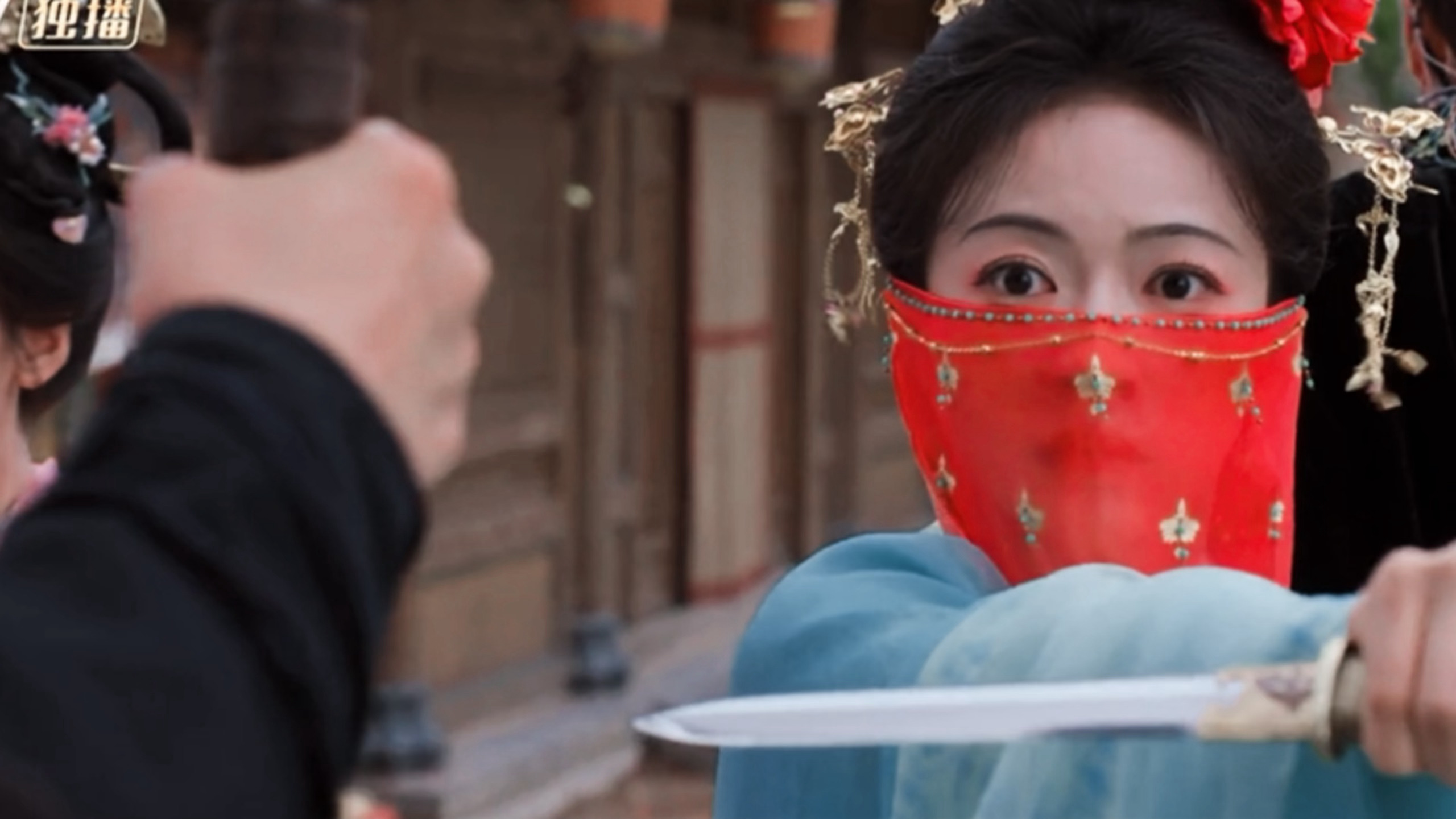 这种女主还是吴谨言演有意思，我快笑死了 御廷谣