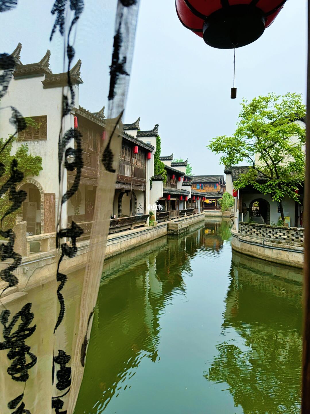 太喜欢这样古色古香的古镇了