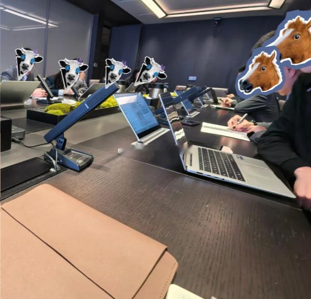 早上好，周二！关注世界各方战斗