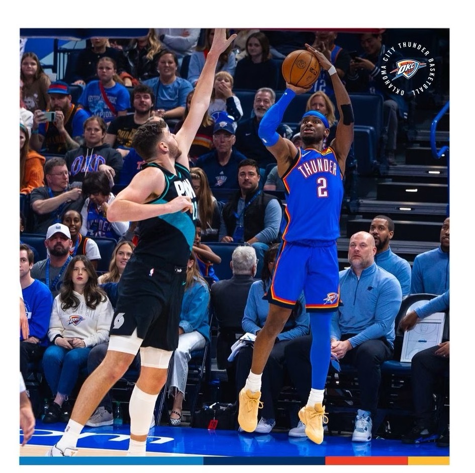 亚历山大半场11中10，半场28分创造赛季新高，也是连续90场得分20+！雷霆半