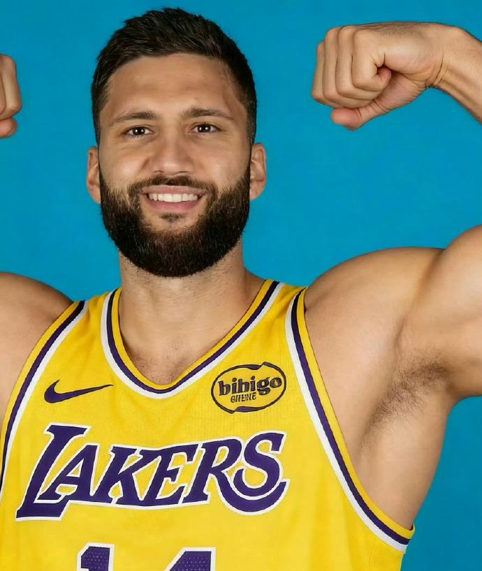 离谱！雷迪克的借口：

“今晚没有克勒贝尔，对我们的影响确实非常大。”

“我们