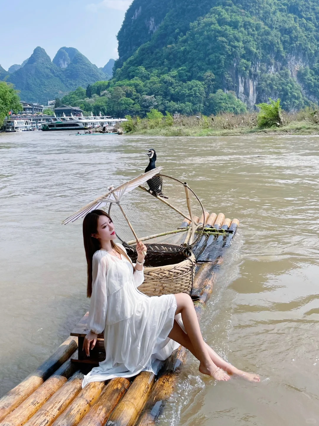 桂林阳朔｜舟行碧波上 人在画中游