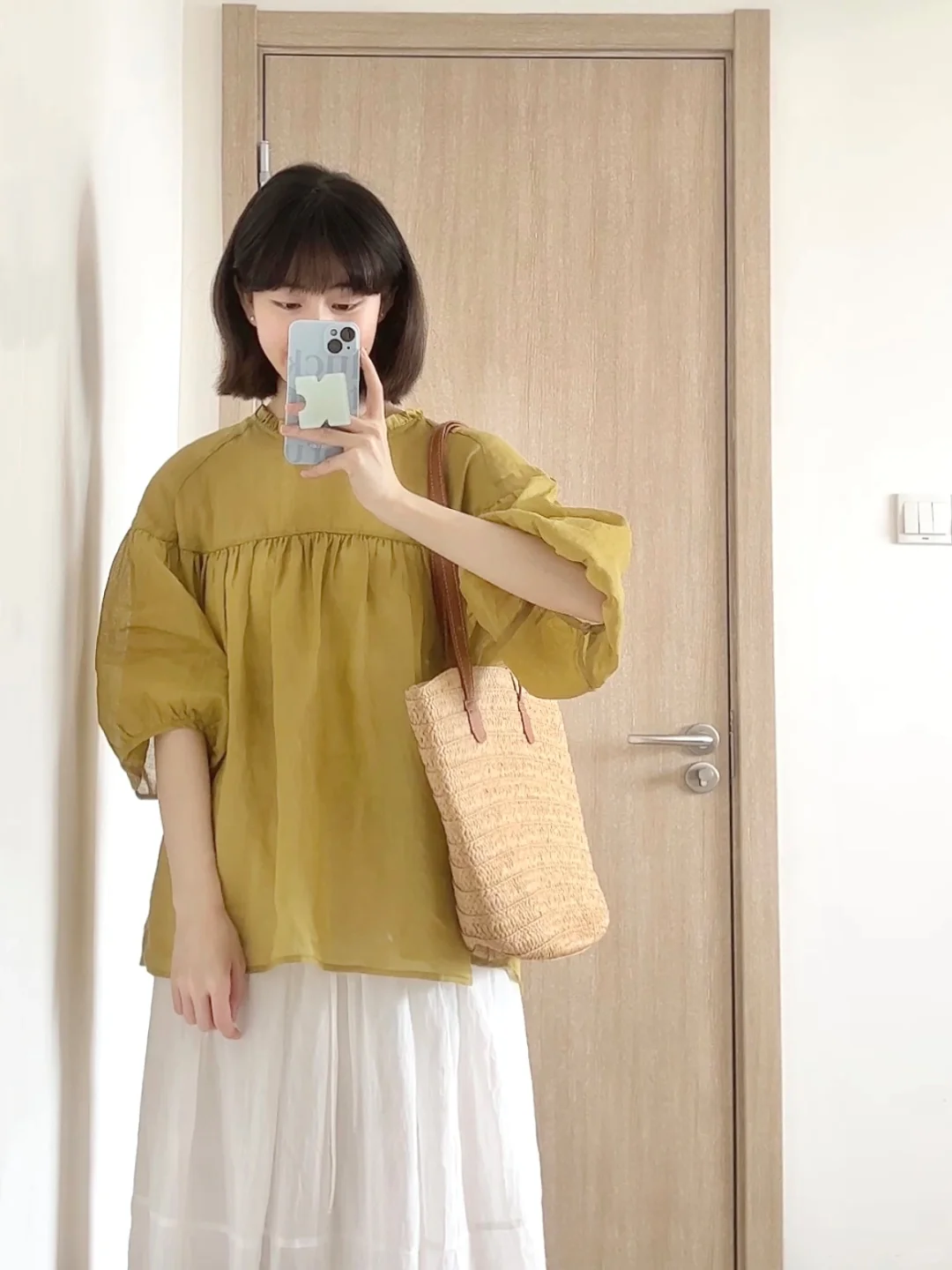 🕊️亚麻小衫也太文艺温柔了！