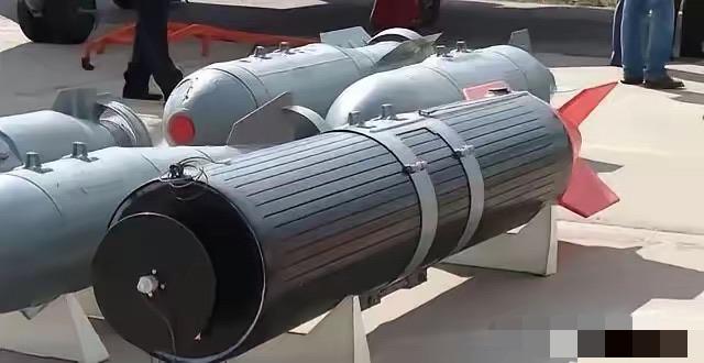 怪不得美国谈判中不要石墨了！
​美国在谈判桌上，摆出一副不稀罕中国石墨的样子。可