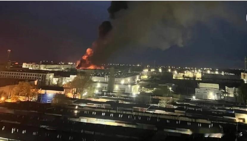 乌克兰军方证实，乌克兰袭击了位于塔甘罗格的俄罗斯无人机工厂

攻击目标是亚特兰特