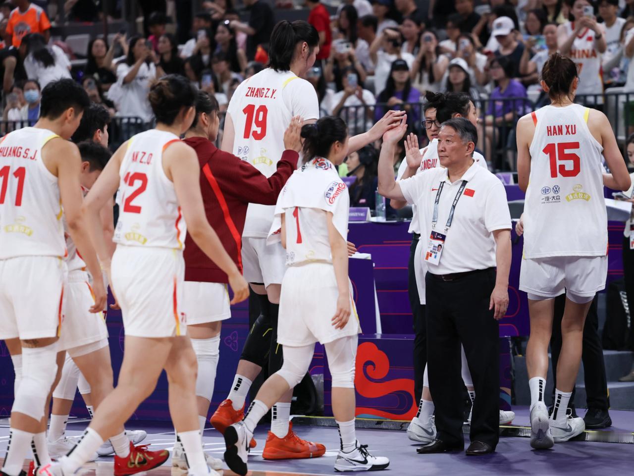 宫鲁鸣正式表态：我们并不是不想打世界篮球，而是当下这套体系还不足以支撑这套战术。