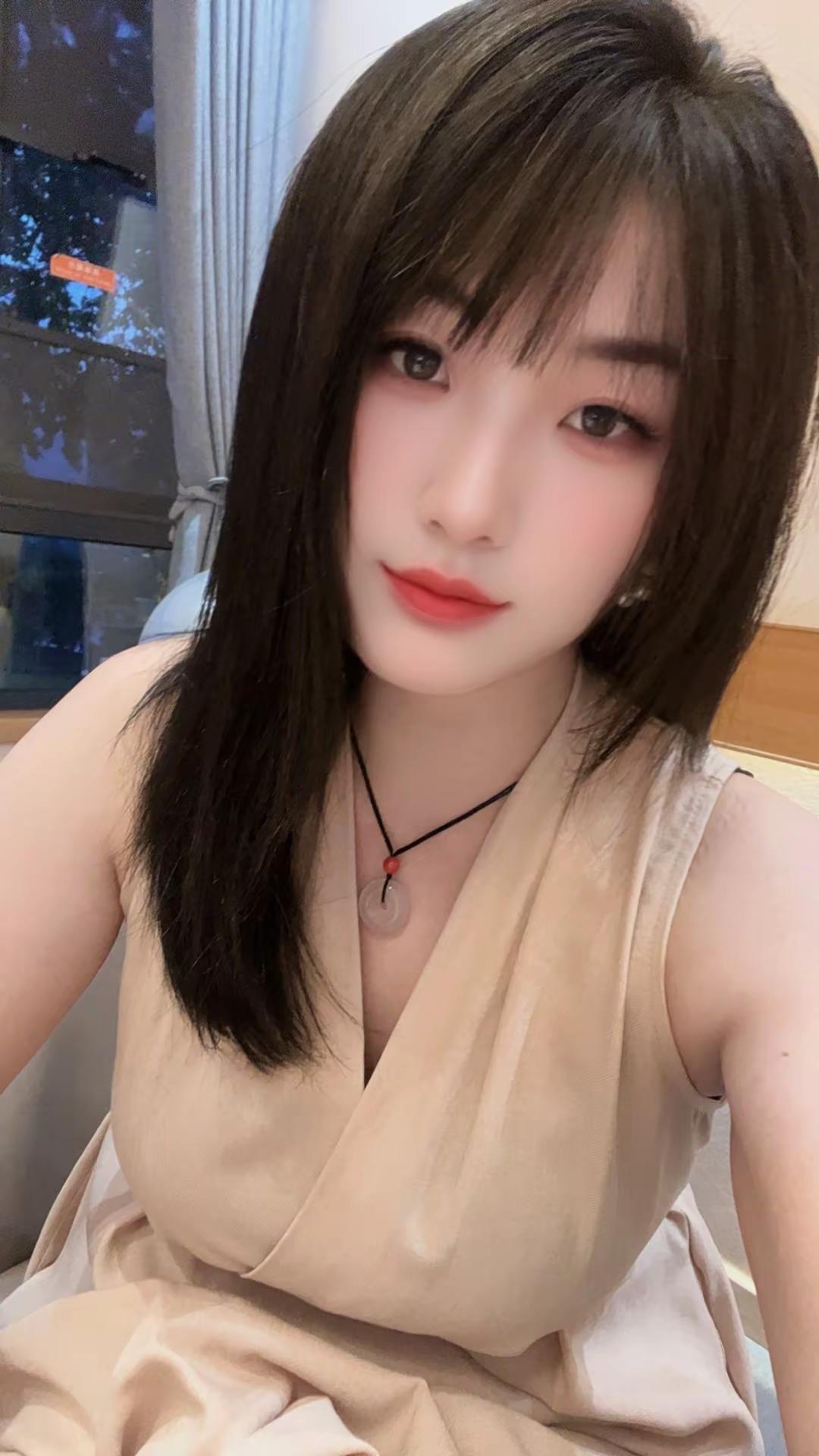 如果我的自拍打动不了你，我就会打得你动不了😂