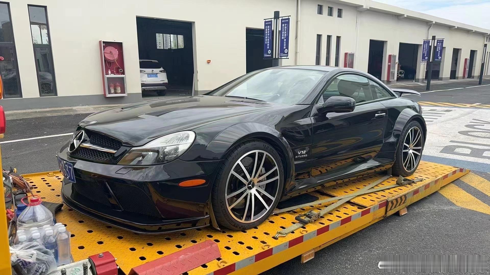 奔驰sl65bs v12 ，好喜欢 ​​​