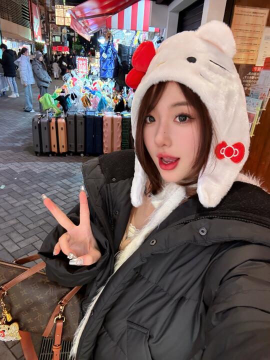 ^      ʚɞ^ kitty Osakaミ >  。o ミ