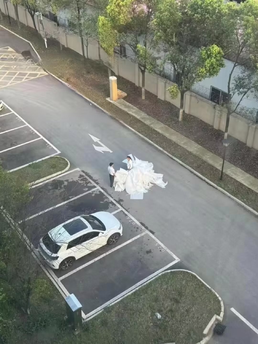 第一眼以为求婚 