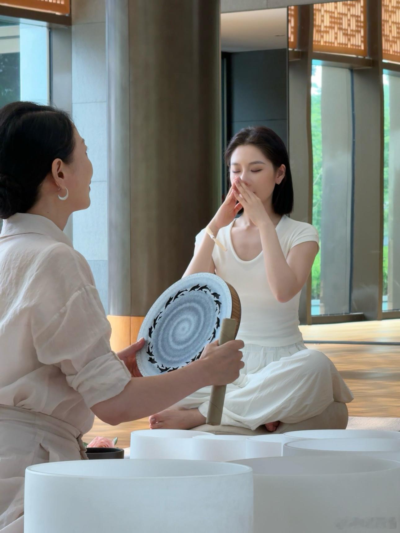 大家都在颂钵疗愈而我直接睡过去浅浅预告一期贼有意思的视频这周一定发出来！ ​​​