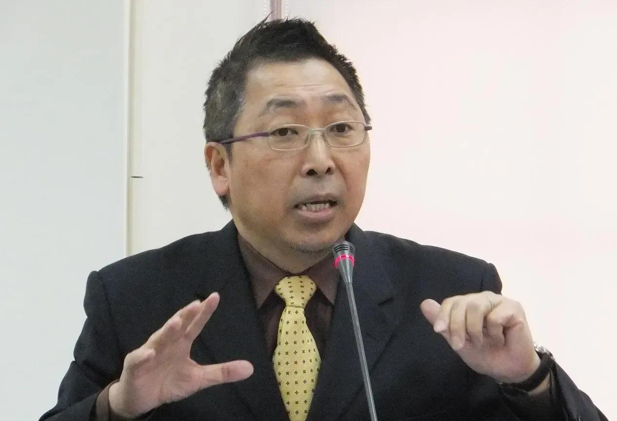 “美国会被中国活活熬死！”台湾名嘴大胆预测，他觉得中国如果够聪明，想法就该和他一