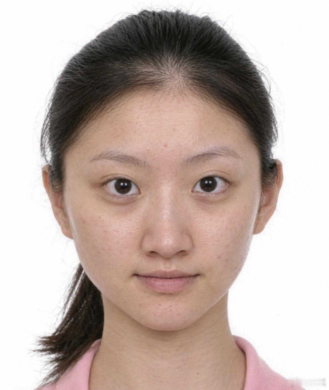 女明星长相也是普通人，看看刘亦菲素颜照片的样子，比你那个也没漂亮多少。再看看景甜
