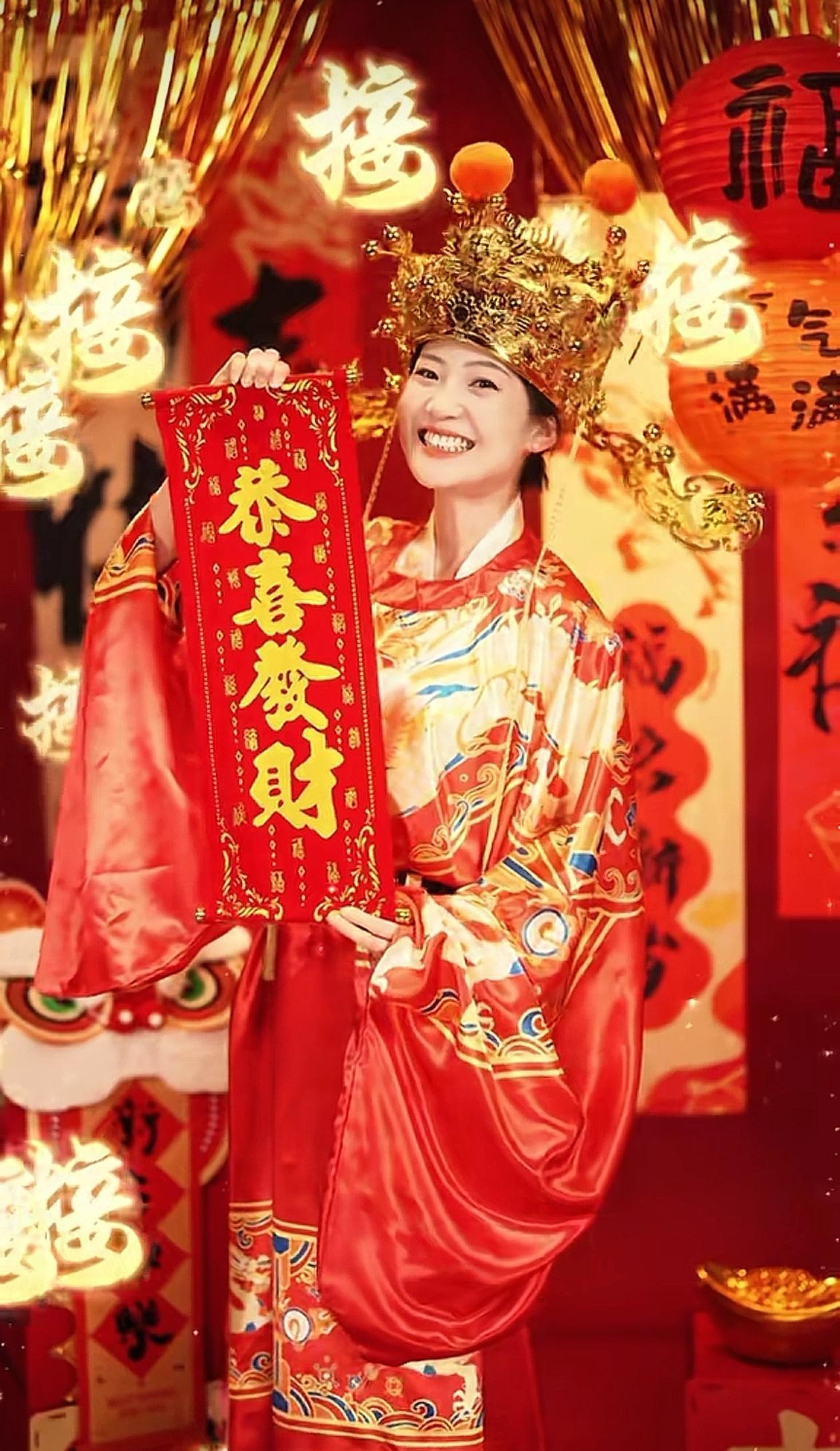 大年初五，与辉同行的女财神盼盼闪亮登场，在大家最看重的迎财神的这一天，董宇辉安排