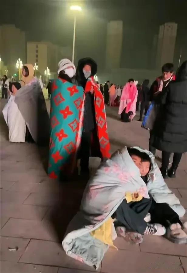 突发！甘肃省积石山县6.2级地震致8人死亡。12月18日23时59分，甘肃省临夏