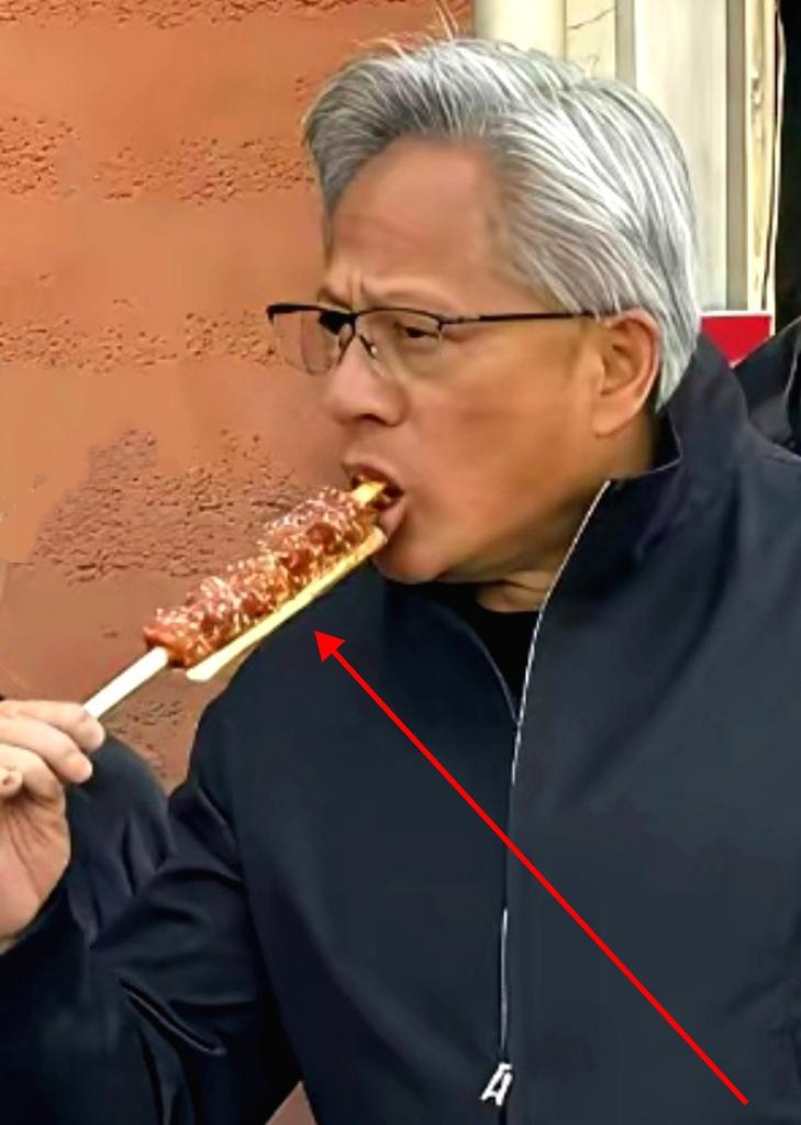 黄仁勋，吃的奶皮子冰糖葫芦！

1、英伟达老板黄仁勋这次太接地气了！骑共享单车，