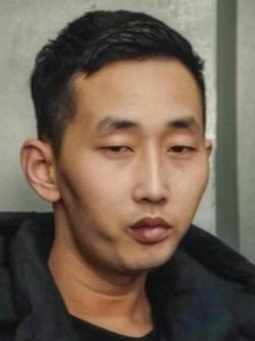 韩国外交部称，愿意接收援俄被乌克兰俘虏的朝鲜士兵，只要他们愿意投奔。

这是士兵