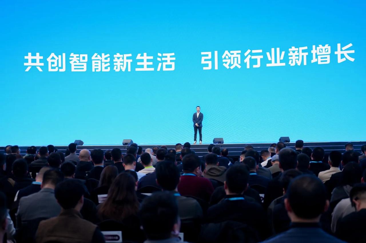 3月10日，美的在上海盛大举行以“智美万象”为主题的2026全屋智能战略发布会。