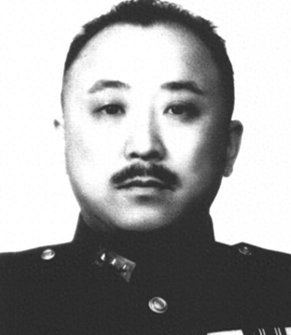 1938年，朱德与卫立煌同乘列车时，卫立煌好奇请教朱德：你们当年究竟是如何打胜我