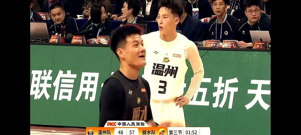 1月20日晚，温州主场炸了锅。
 
赛前吹上天的A组王者，被丽水干了个86比76