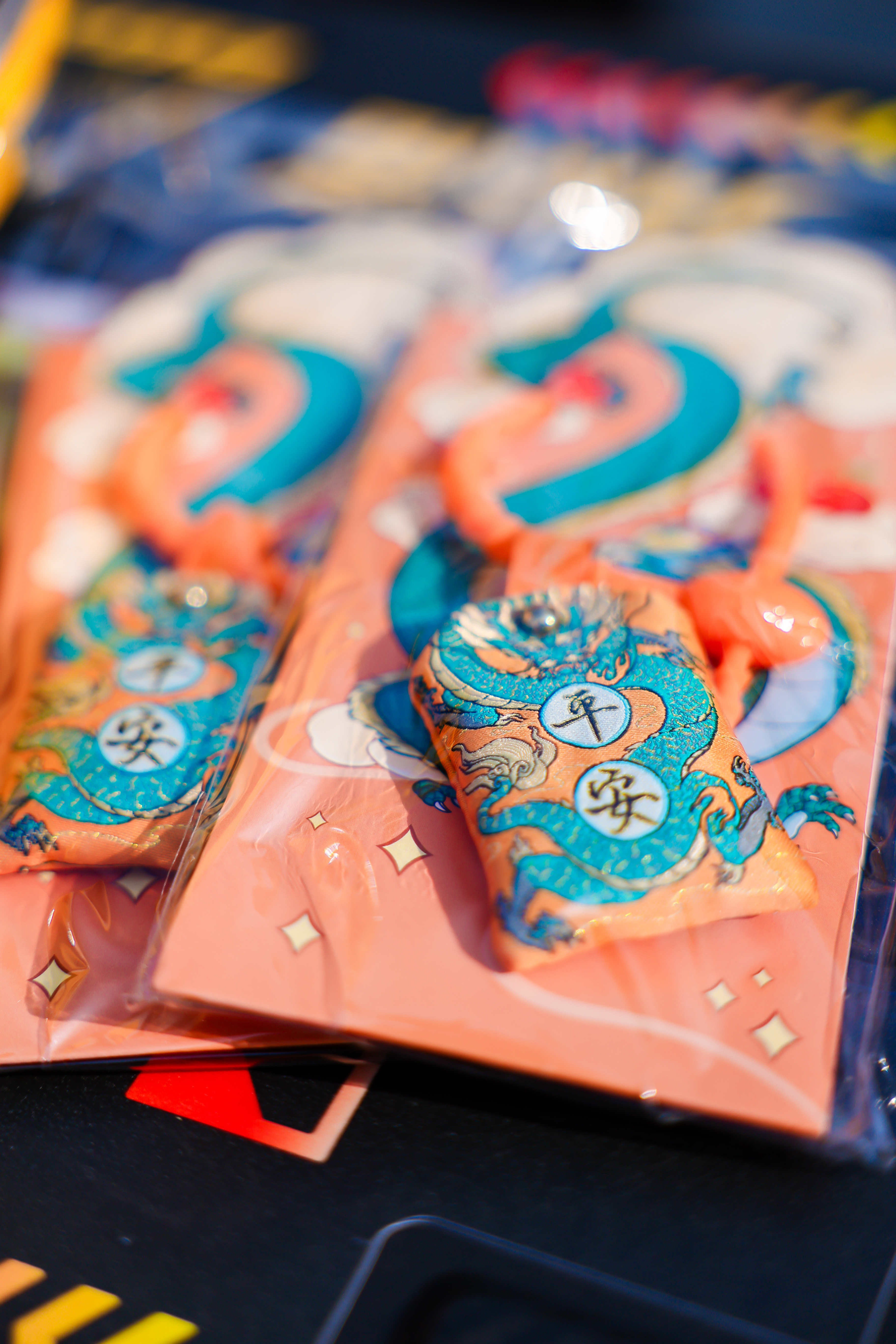 宁波外卖小哥6年不闯红灯获万元大奖真心佩服！这大奖就该他得，羡慕嫉妒不恨～ 遵守