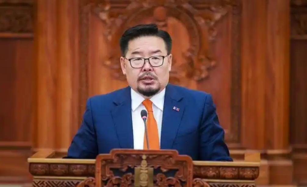 蒙古这回真是变了样！新总理一上台，就当着中国的面，把边境上几十年的老难题一股脑敲